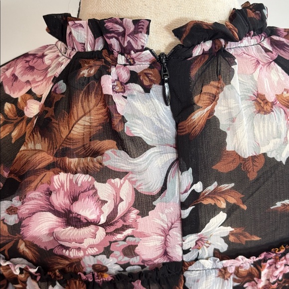 Sheer Ruffled Blouse - Picture 4 of 11